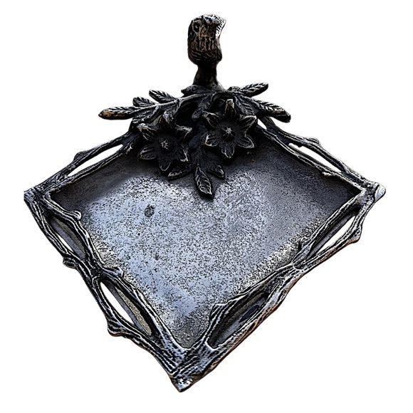 Silver Tone Metal Floral Bird Serving Trinket Tray Plate 6”x 6” - Picture 3 of 9